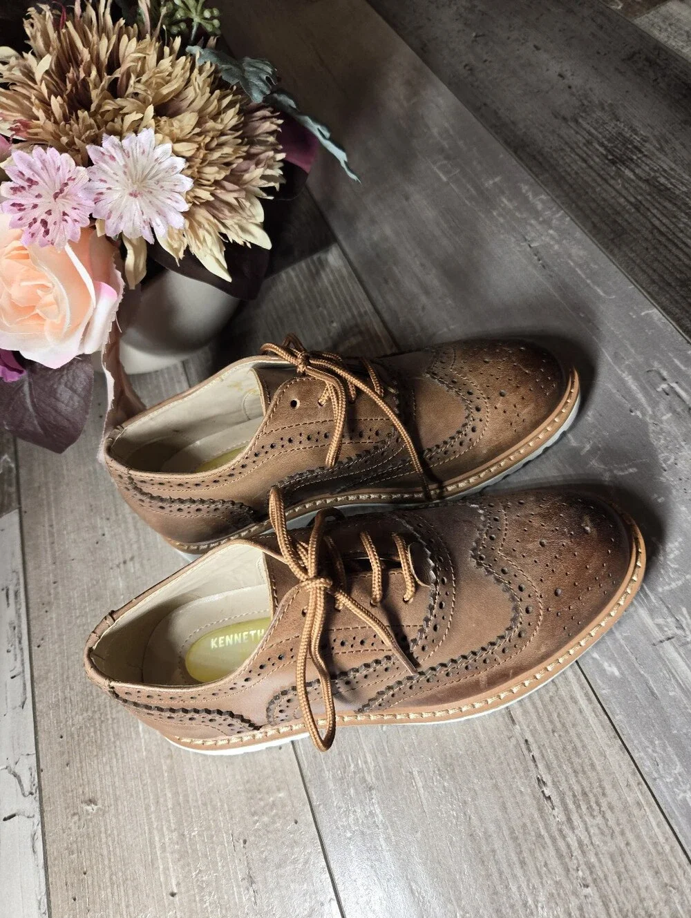 Kenneth Cole New York Boys Size 13 Cognac Leather Wingtip Brogues